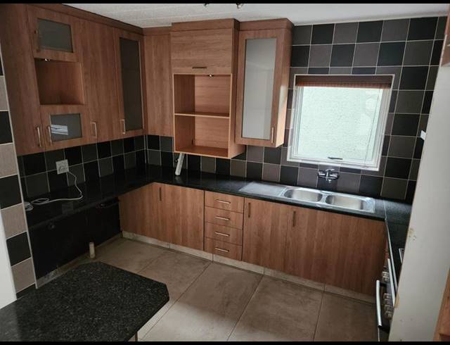 3 BEDROOM PROPERTY TO RENT IN MORNINGSIDE